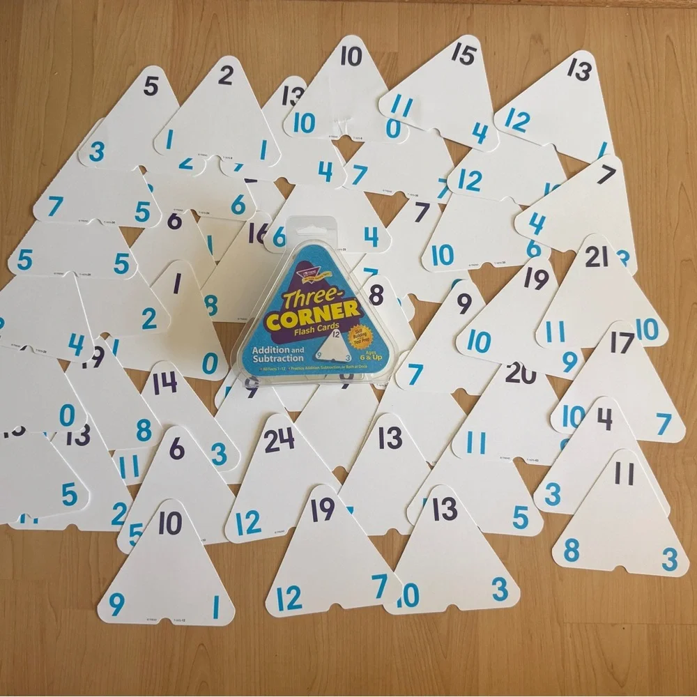 Lot of 2 Three-Corner Flash Cards: Addition/Subtraction, Multiplication/Division